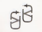 Alphabet V black metallic hoops