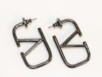 Alphabet V black metallic hoops
