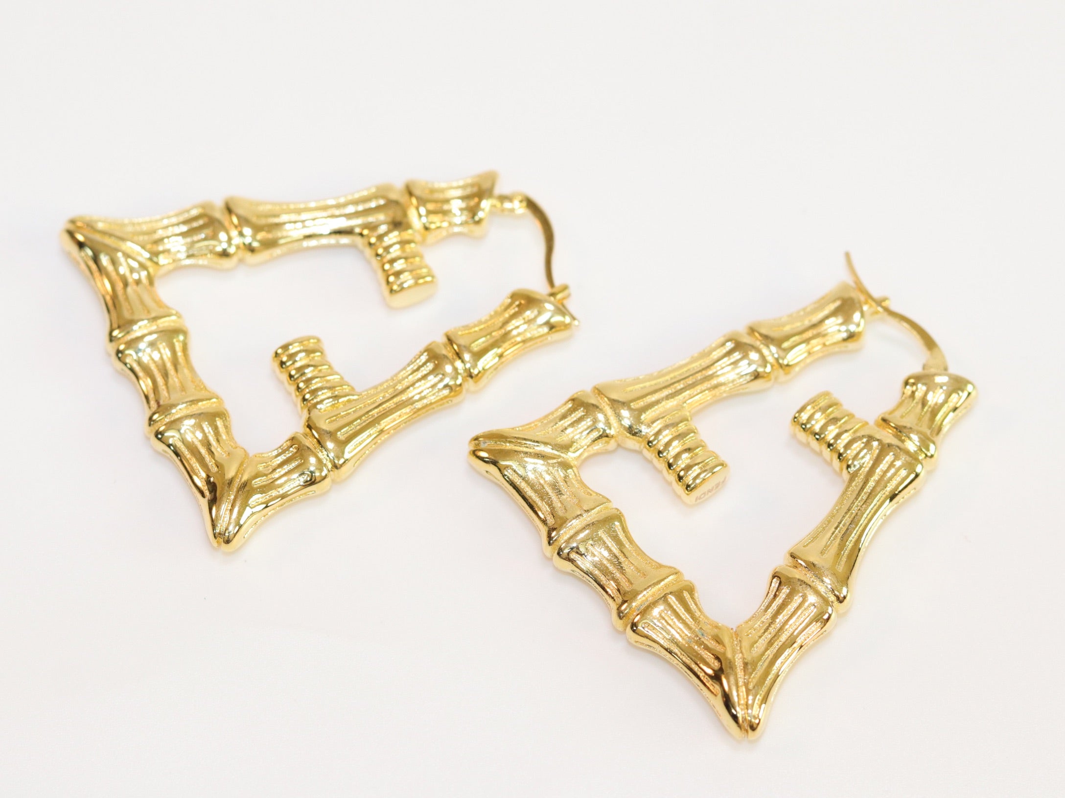 Alphabet F gold fancy hoops