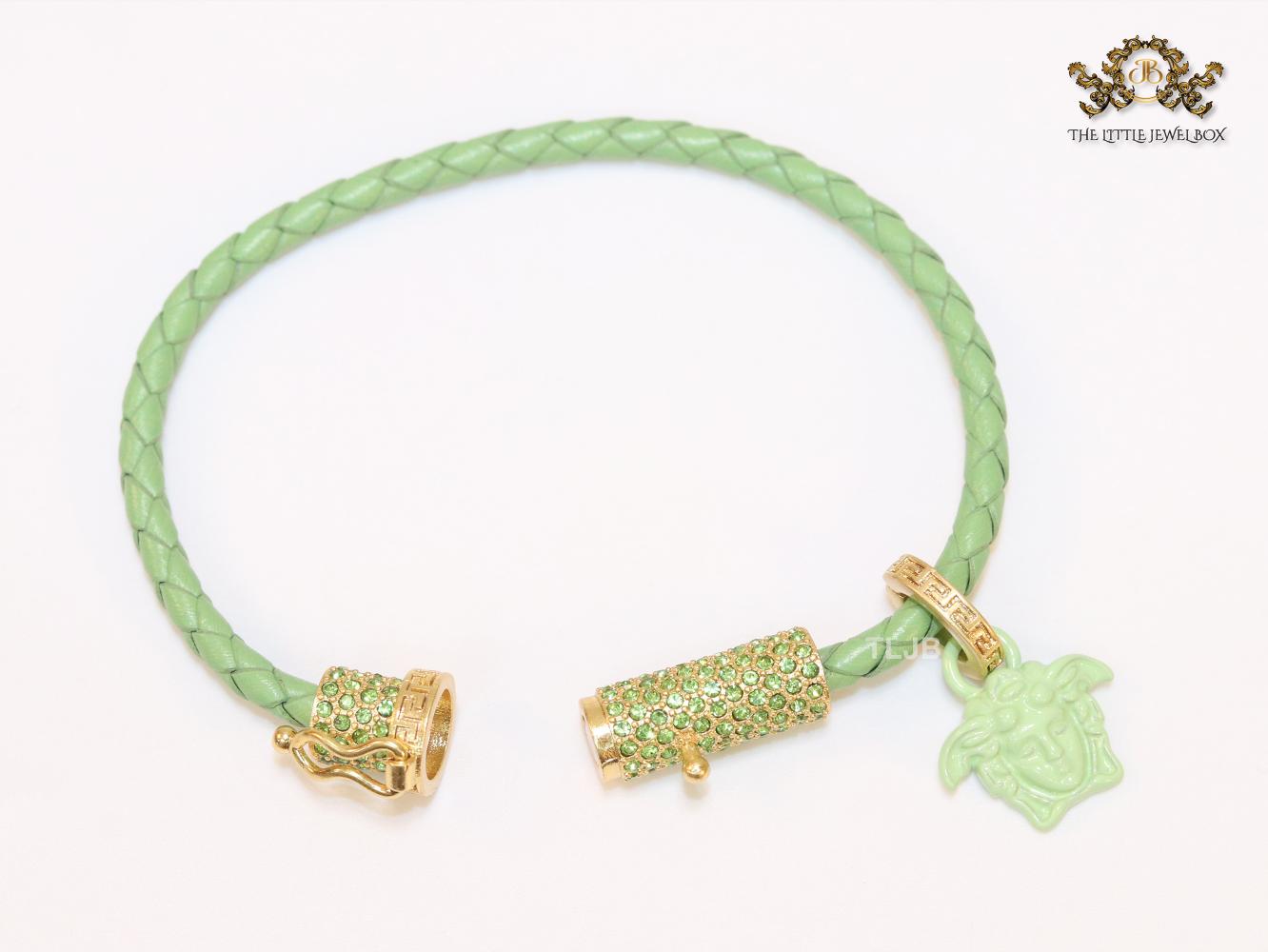 Medusa pastel green sleek bracelet