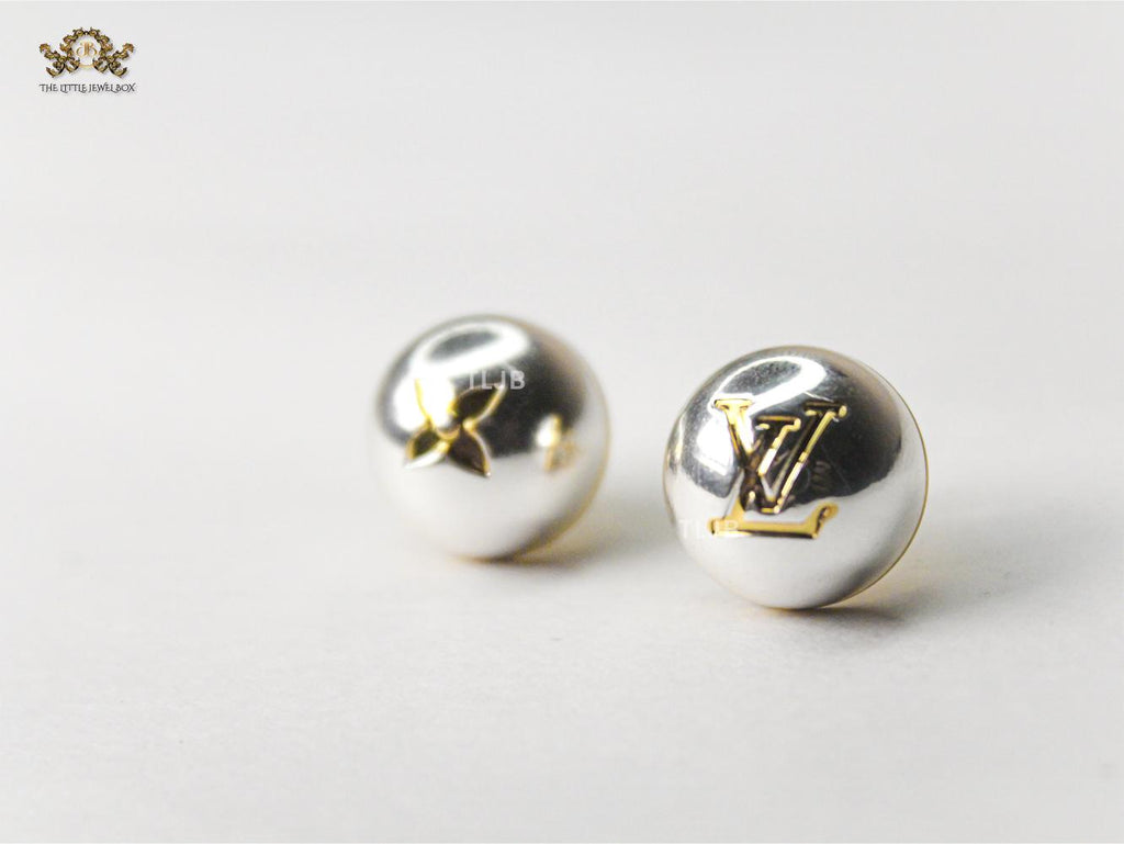 Alphabet L & V Celestial studs