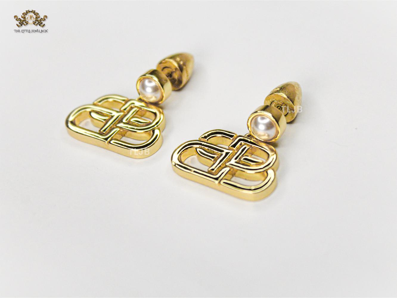 Alphabet double B drop earrings