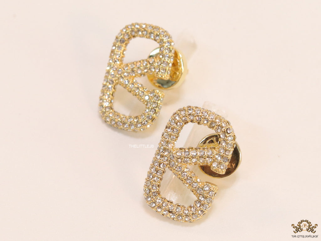 Golden cz alphabet V studs