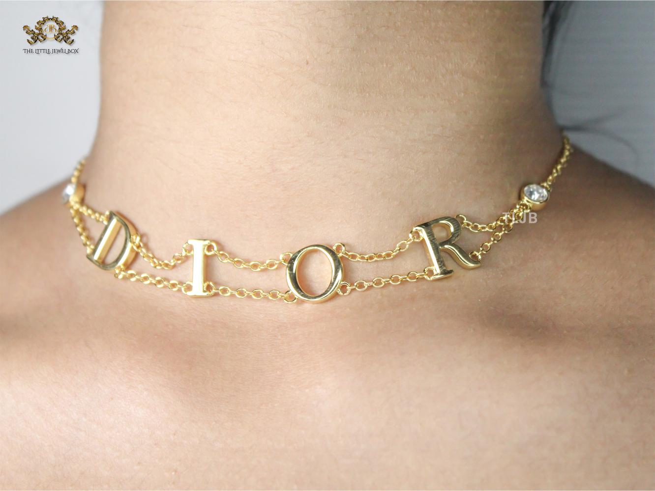 Alphabet D gold choker chain