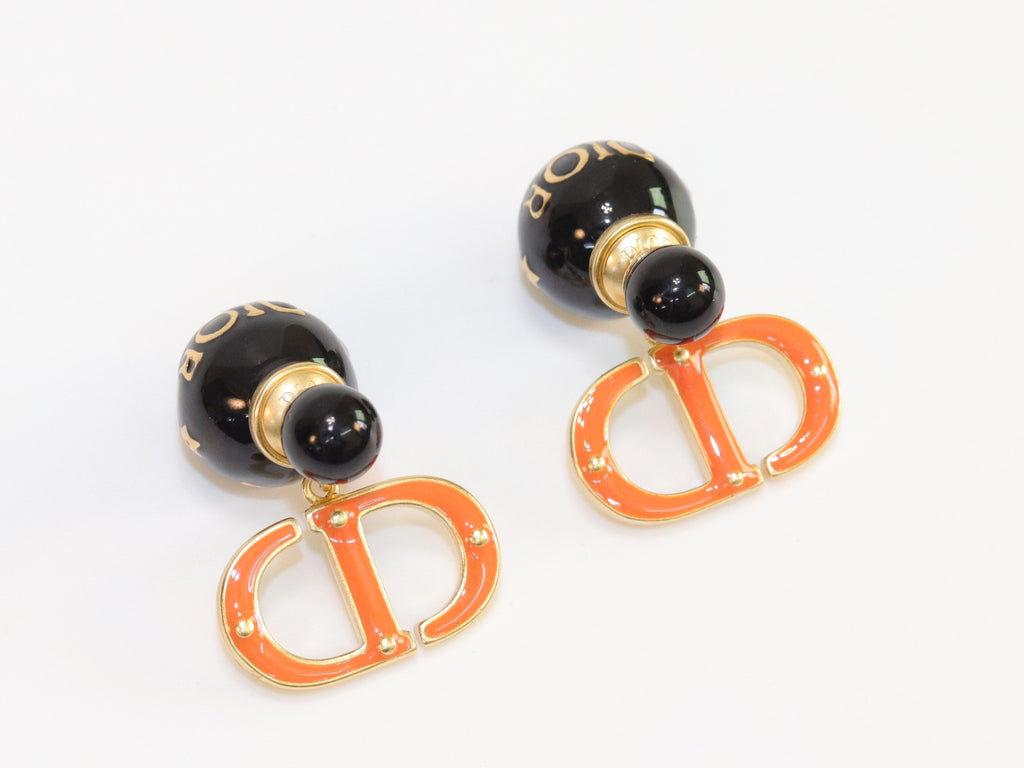 Black and Orange alphabet C and D stud in gold finish