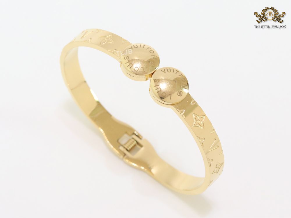 Embossed gold bracelet