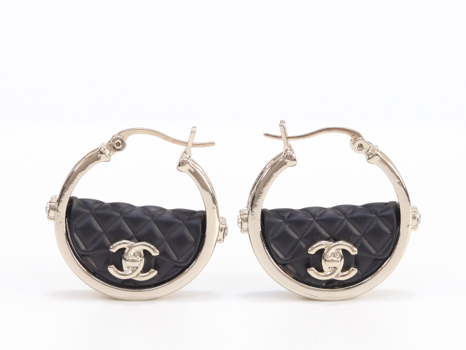 Double C black hoops in pale gold finish