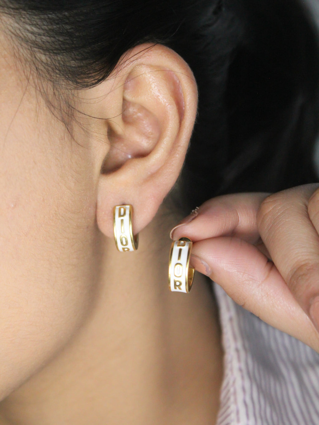 Alphabet D white hoops with gold detaling