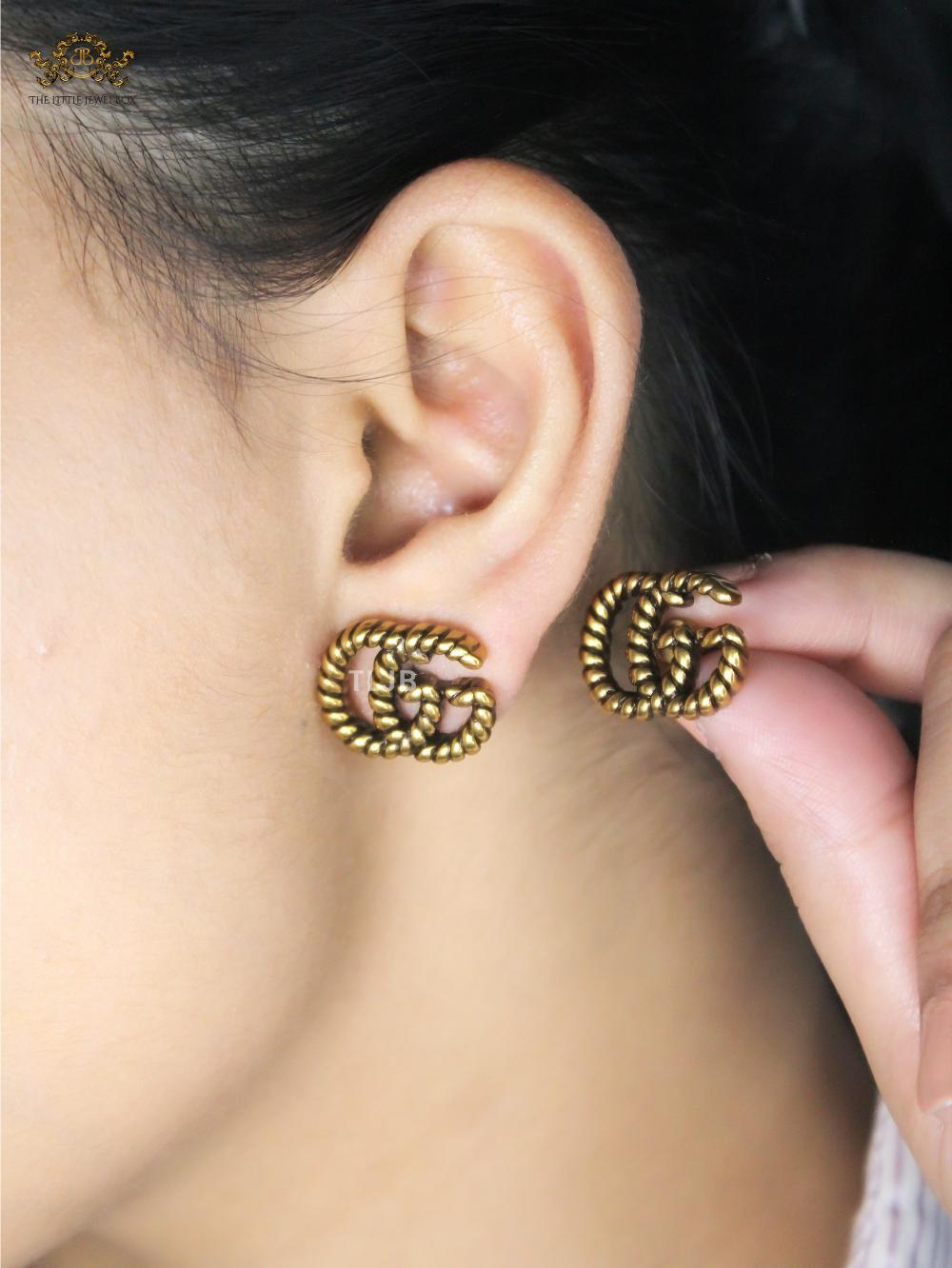 Antique double G studs Medium