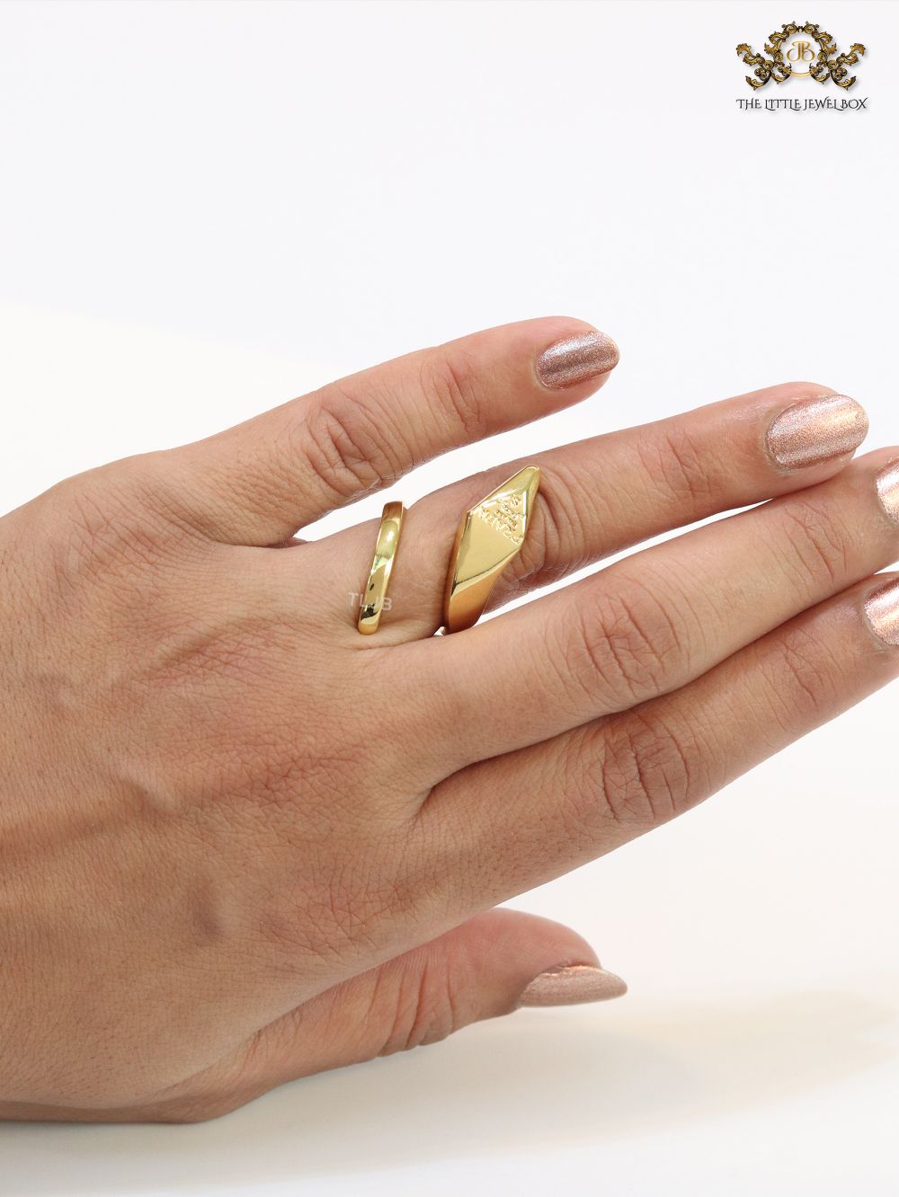 Matt gold plated snake ring
