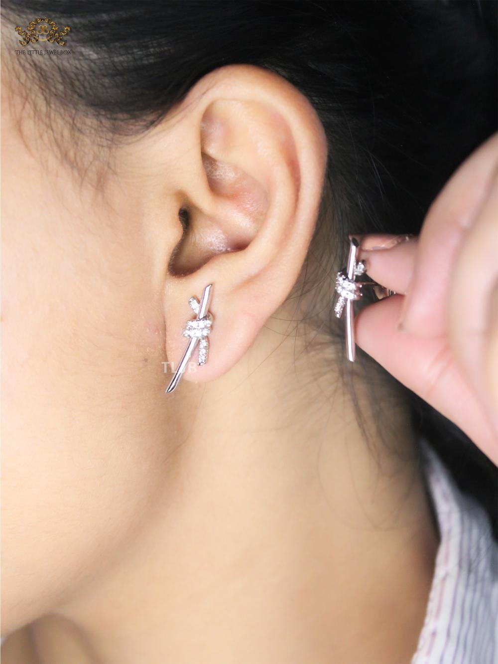 T &co knot earrings (silver)