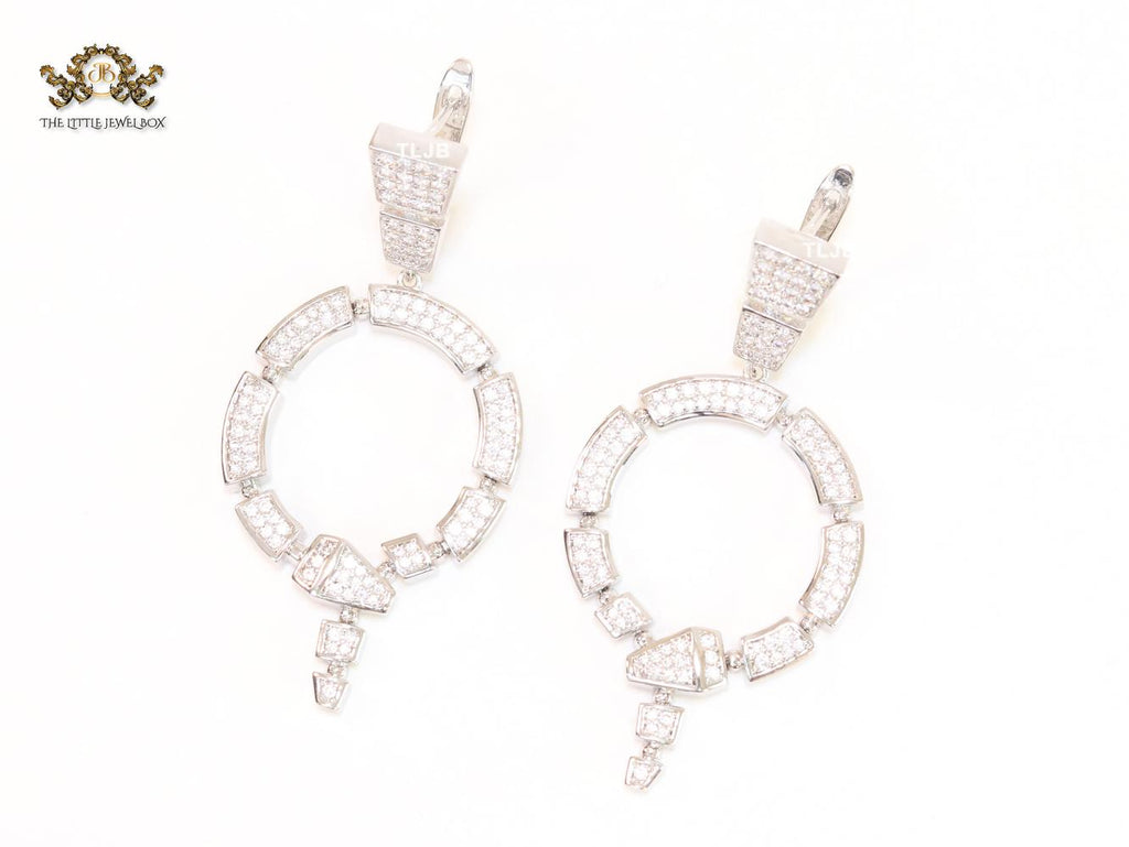 White statement dangles