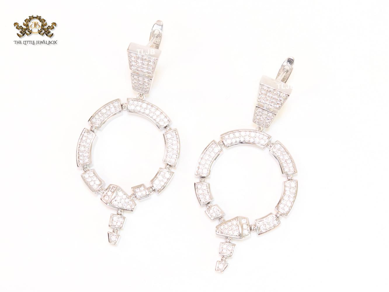 White statement dangles