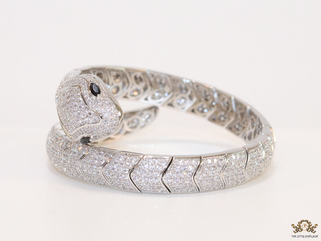 Cubic zirconia stones serpentine bracelet with platinum plated details black cubic zirconia stone details