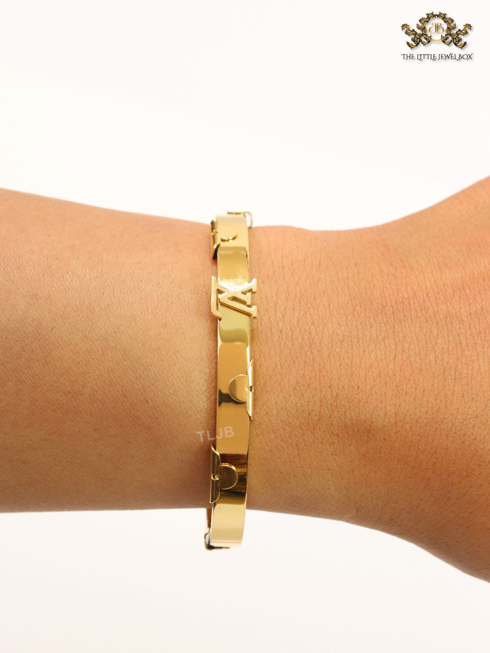 Alphabet L- gold bracelet
