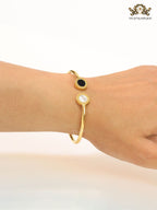 Black & white openable bracelet