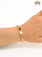 Black & white openable bracelet