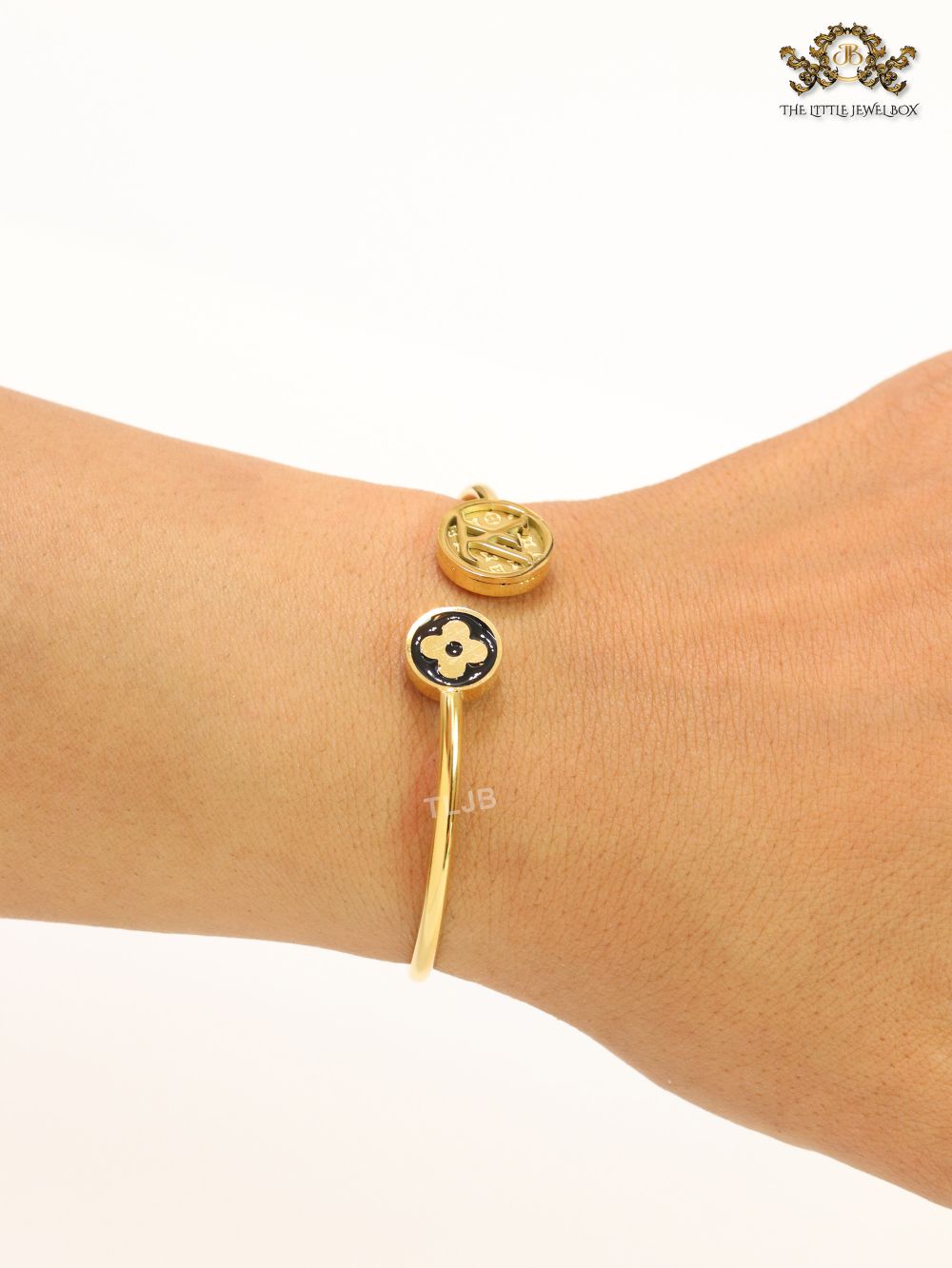 Alphabet L black & gold bracelet