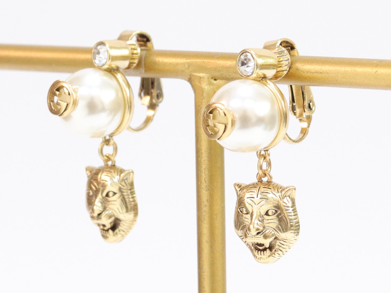 Double G panther pearl dangles in gold finish with CZ