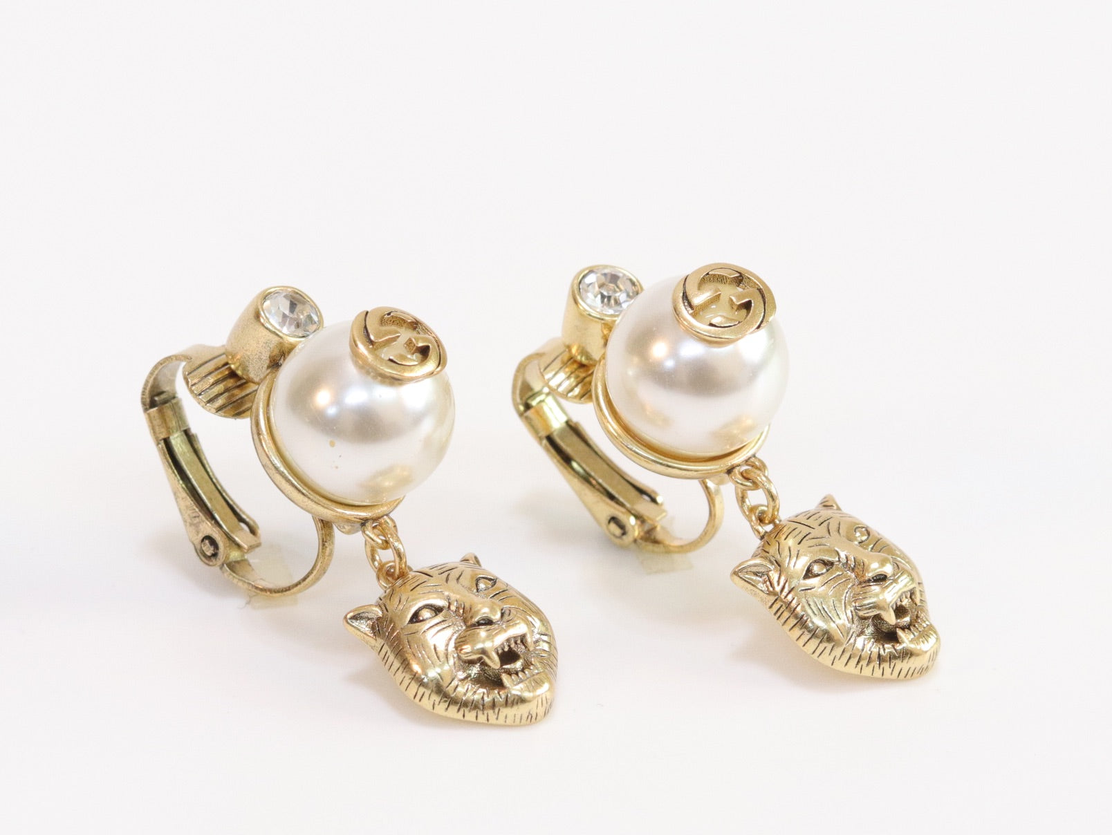 Double G panther pearl dangles in gold finish with CZ
