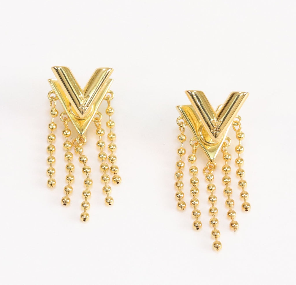 Alphabet v stud with dangles in gold finish