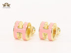 Alphabet H enamel studs- Baby pink