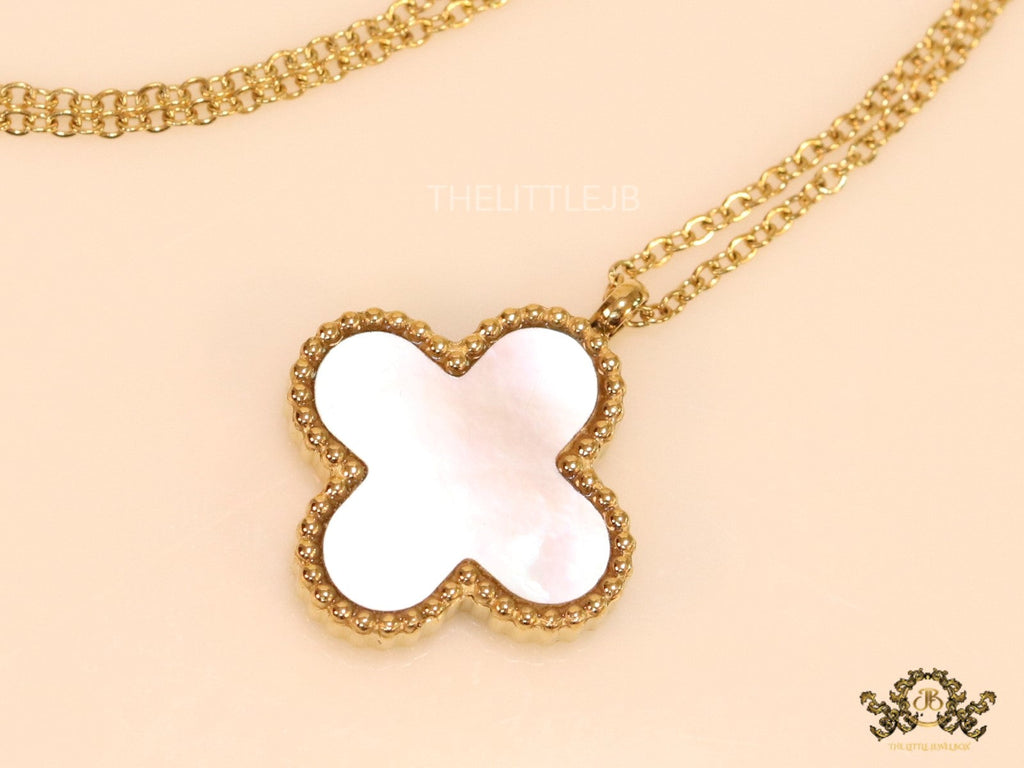 Gold plated chain with Mother of pearl clover pendant