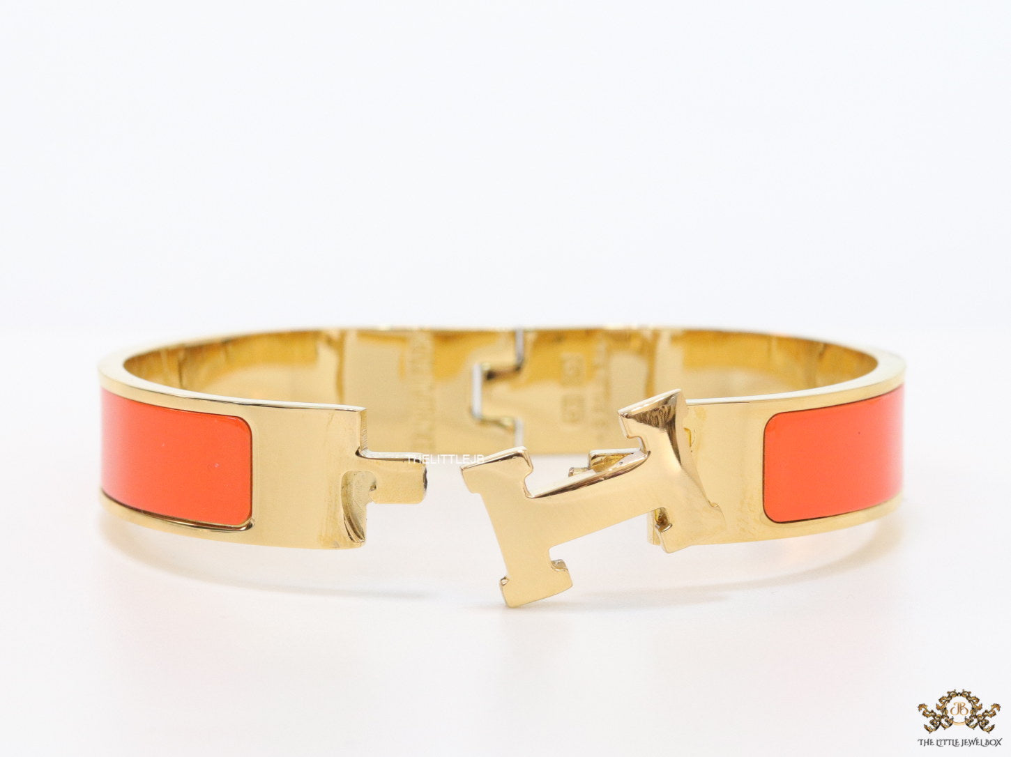 Alphabet H Orange 12 mm bracelet in gold