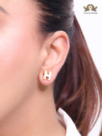 Alphabet H enamel studs- white