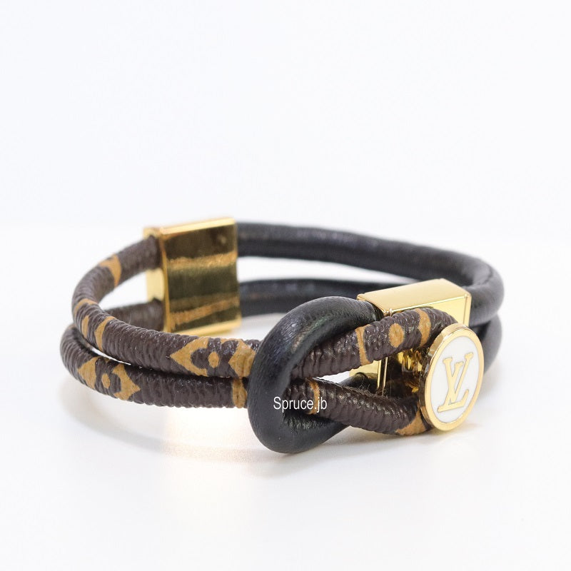 Alphabet L and V signature-black bracelet