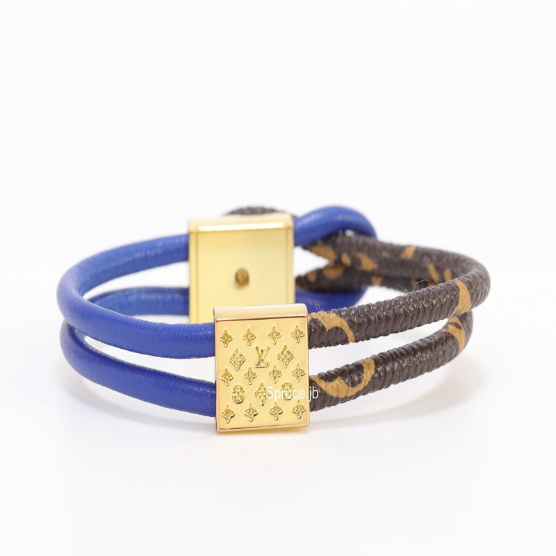 Alphabet L and V signature-blue bracelet
