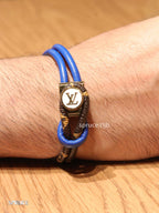 Alphabet L and V signature-blue bracelet