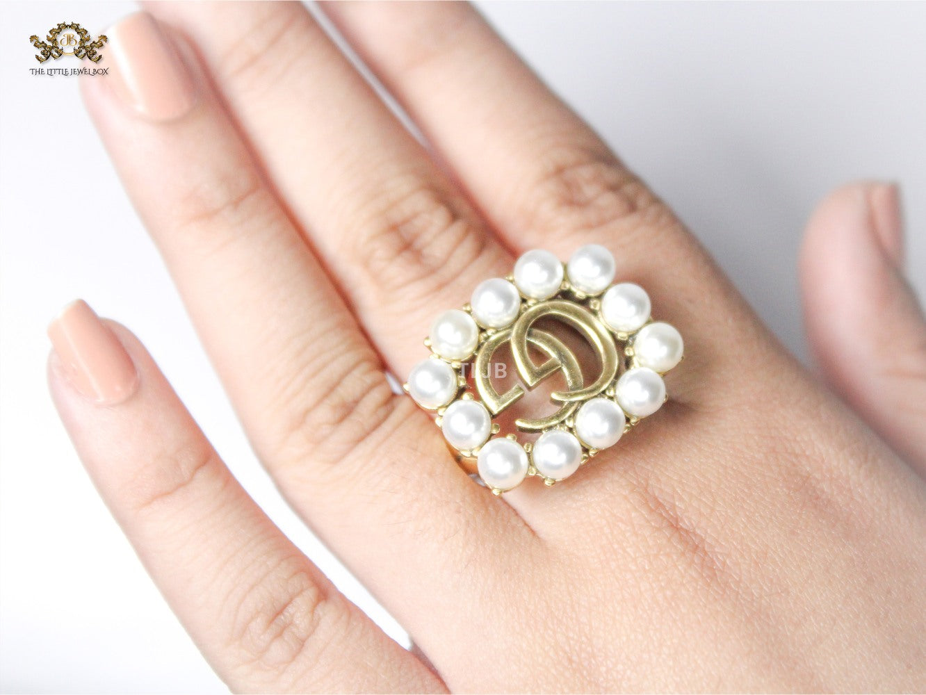Double G Pearl Antique Ring