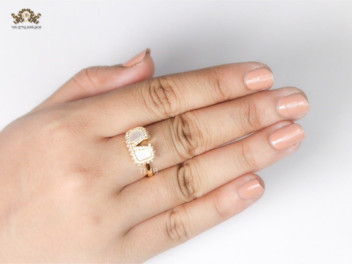 Alphabet V MOP ring