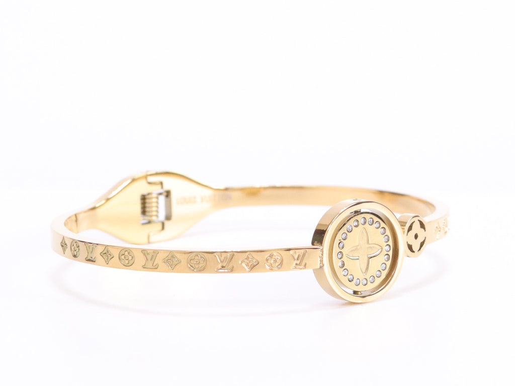 Alphabet LV Sleek bracelet in gold finish