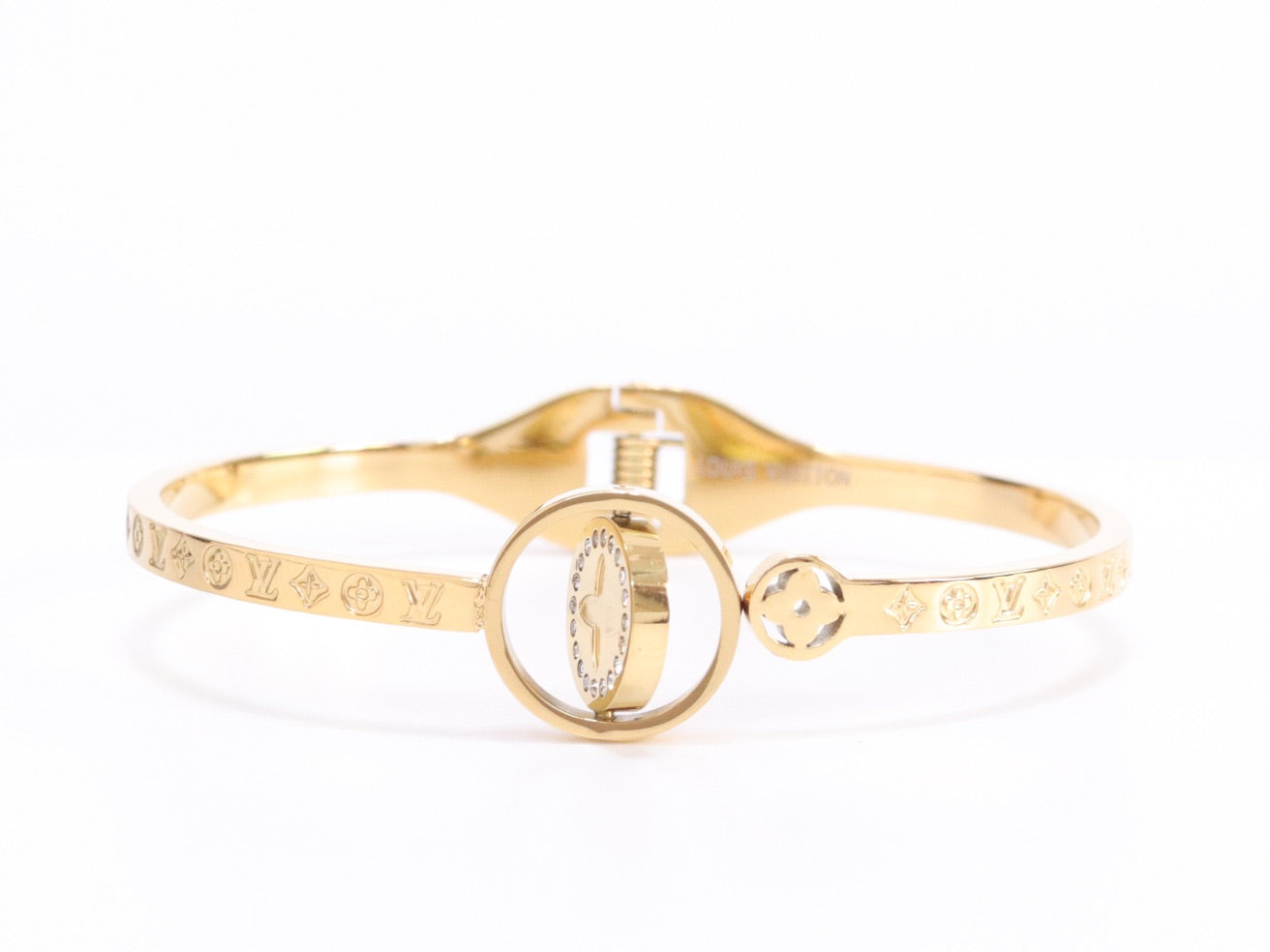 Alphabet LV Sleek bracelet in gold finish