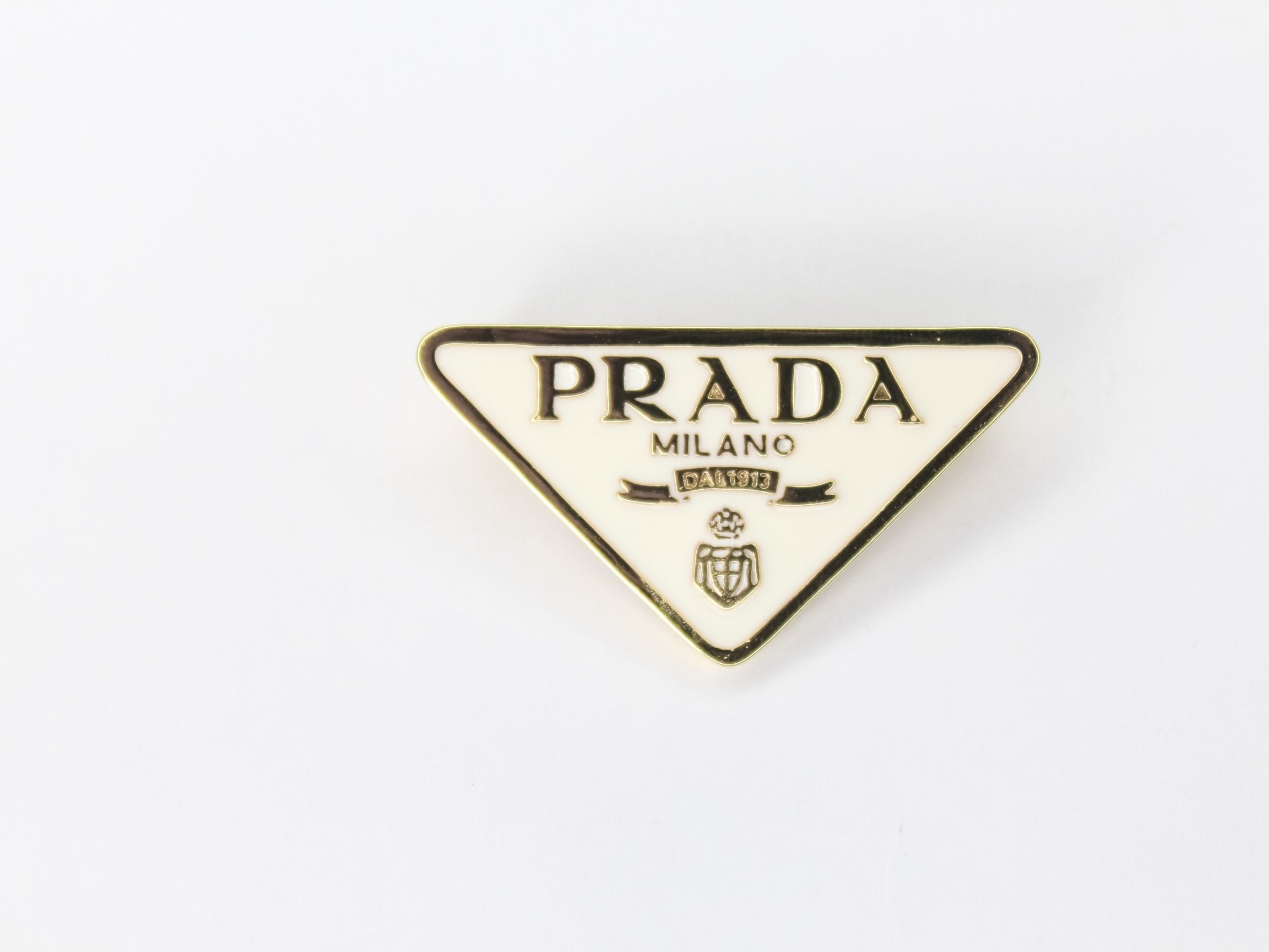 Alphabet P Cream enamel Brooch