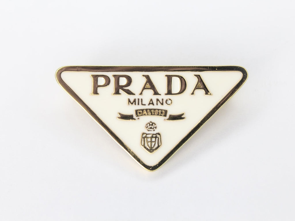 Alphabet P Cream enamel Brooch