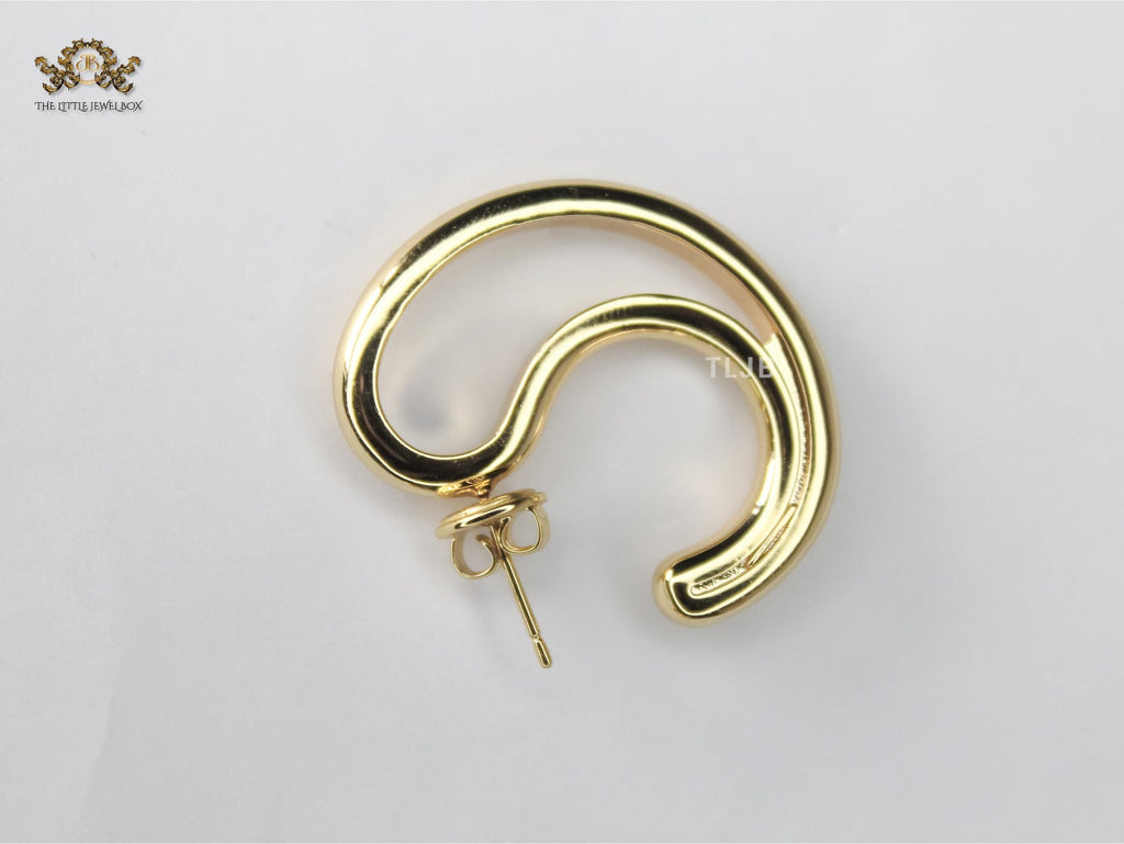 Alphabet BV Gold earrings