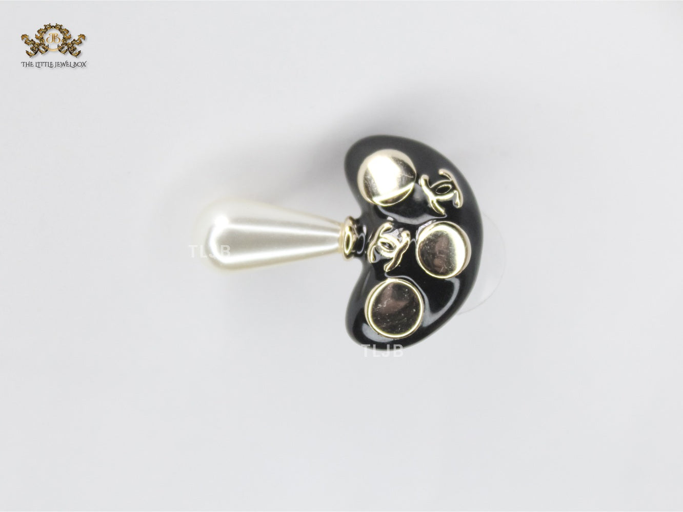 Double C Black Mushroom Studs