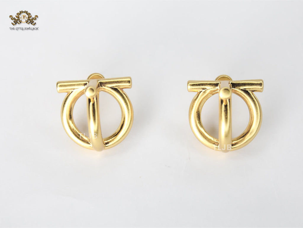 Alphabet SF Double Loop Matt gold Studs