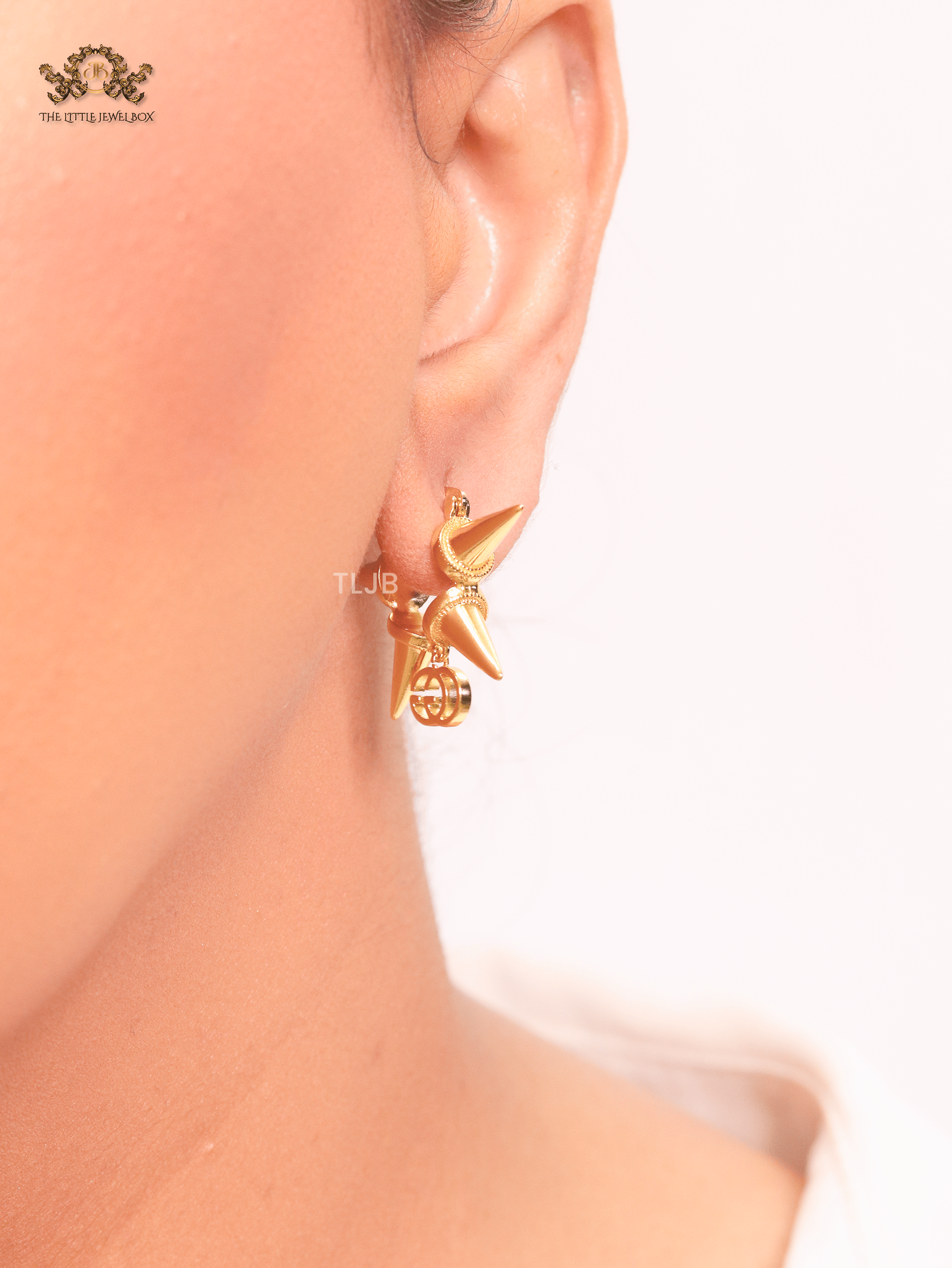 Double G small star hoops