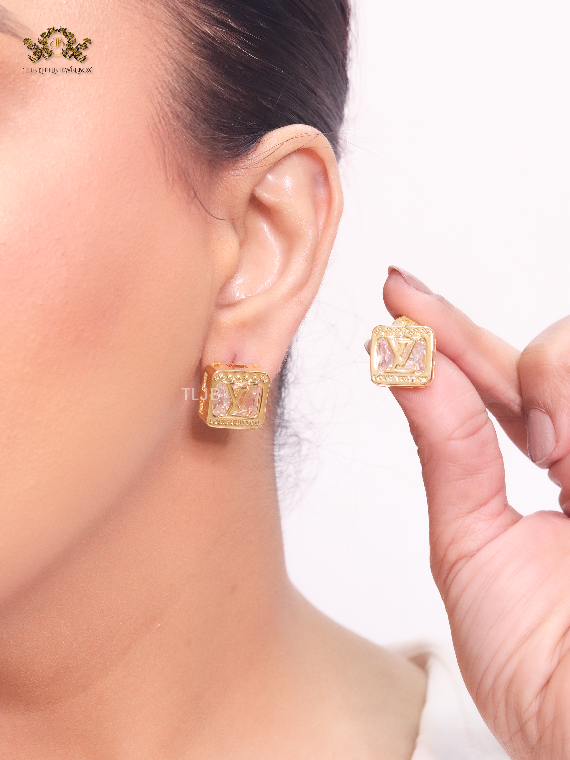 Alphabet V square studs