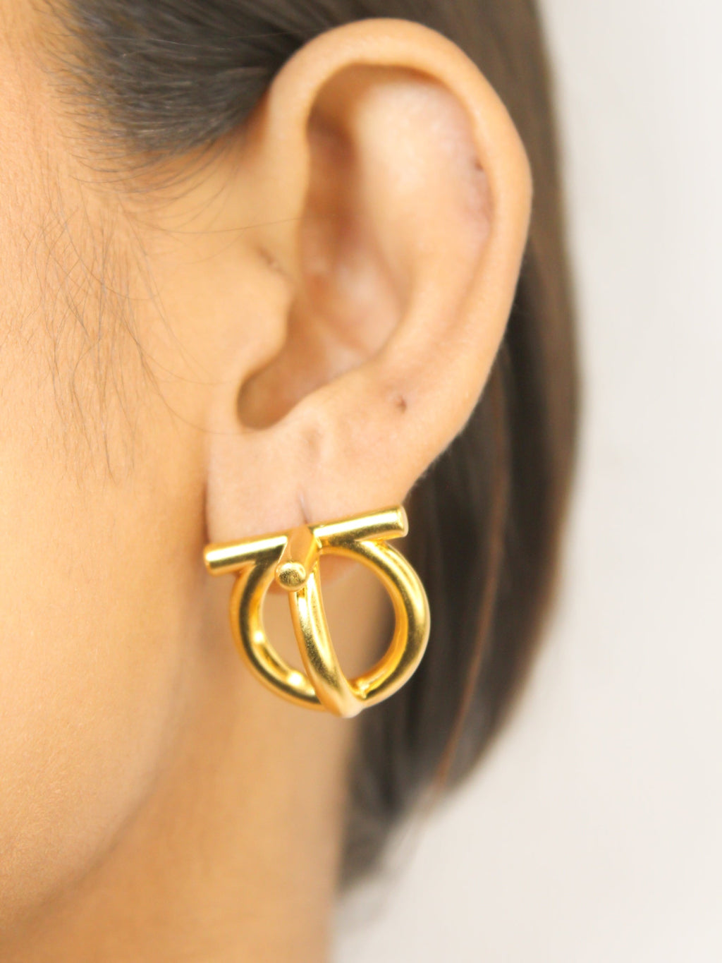 Alphabet SF Double Loop Matt gold Studs