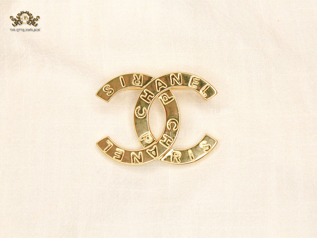 Double C Matt gold brooch