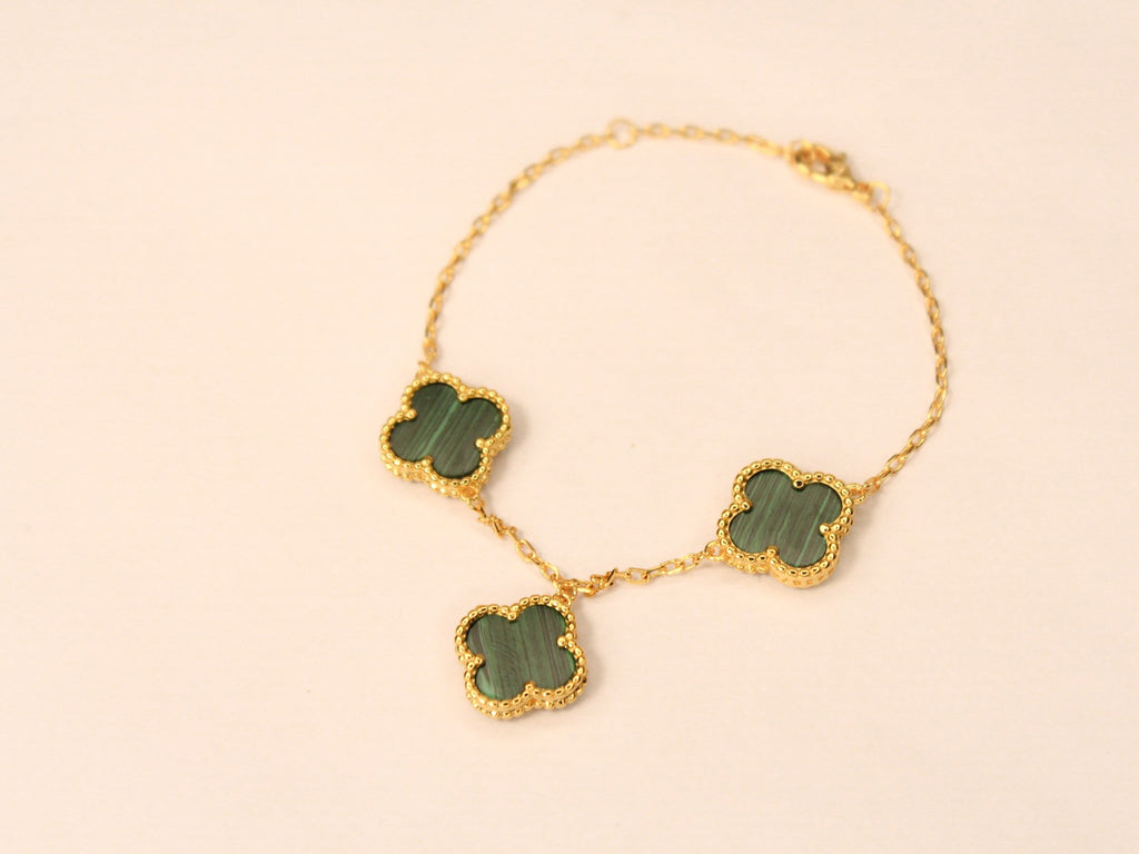 Gold Clover charms bracelet in green