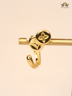 alphabet L & V small hoop type earrings