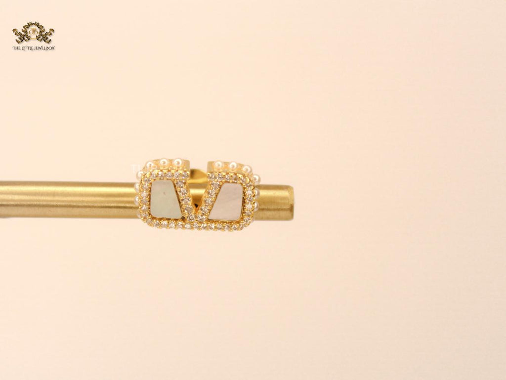 Alphabet V white mop earrings