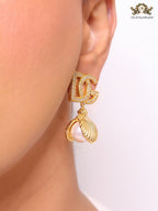 Alphabet D & G Pearl studs