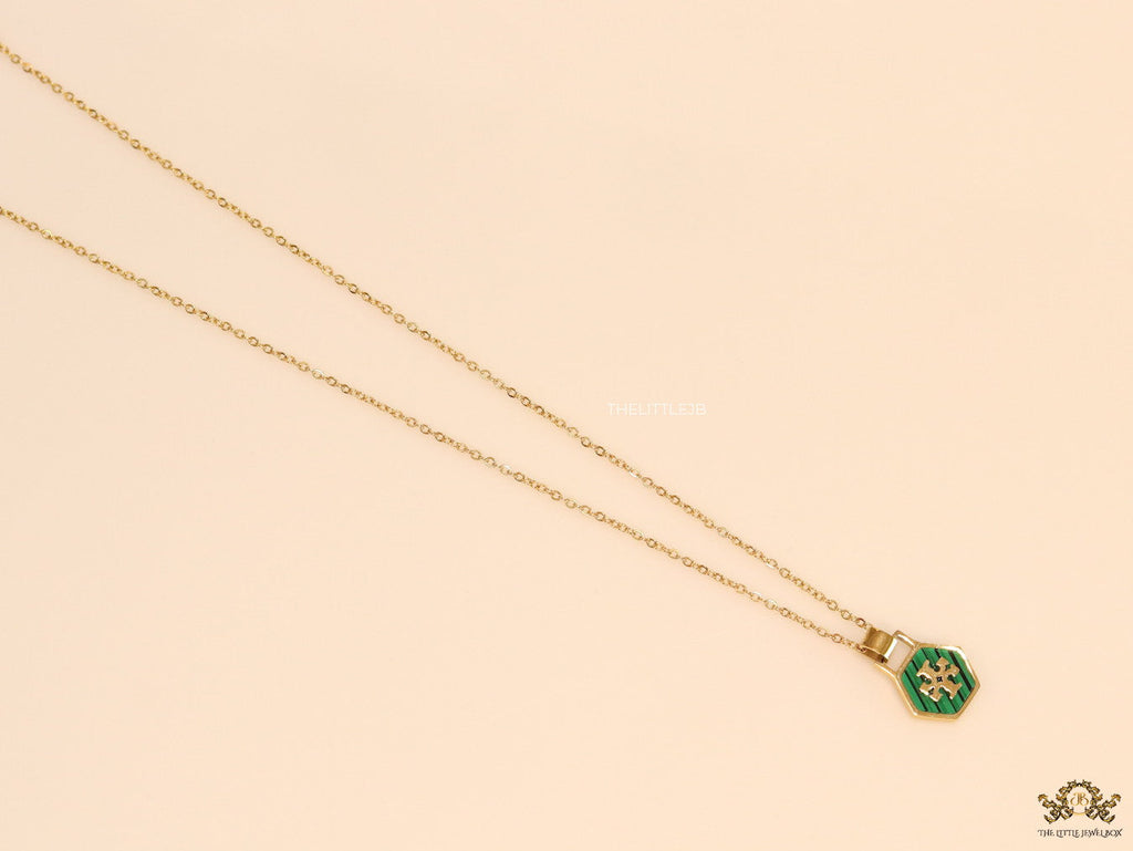 Gold plated necklace with malachite green T motif pendant
